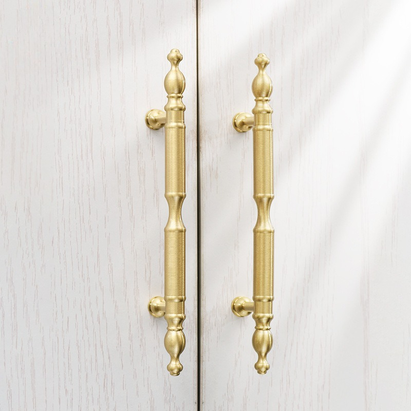 Furniture And Kitchen Hardware Fitting - ยุโรปทองเหลืองเฟอร์นิเจอร์จับGolden Handlesสําหรับตู้เสื้อผ้าและลิ้นชักLuxury Kitchen Cabinetจับฮาร์ดแวร์Fitting